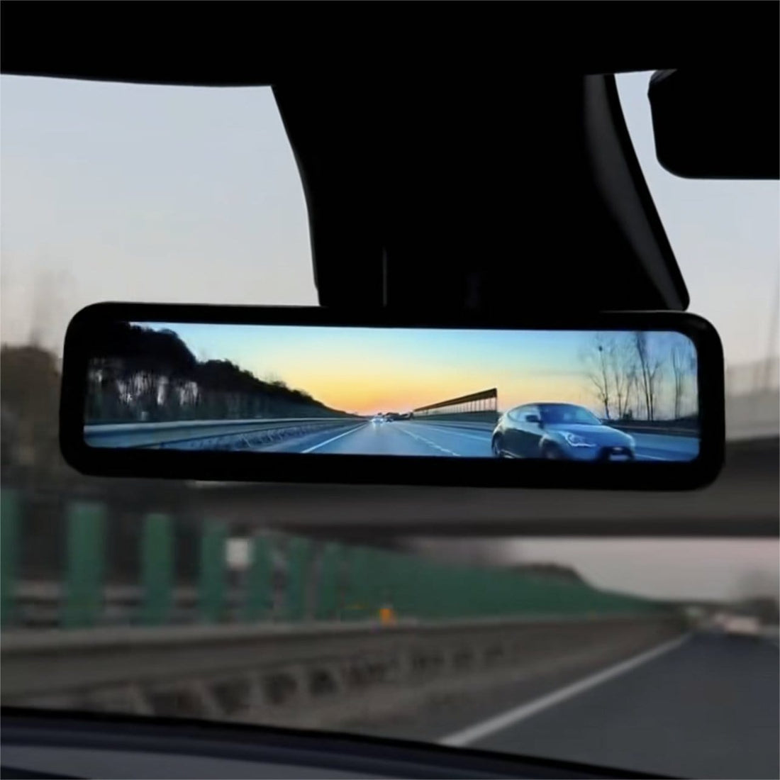 Streaming Rear View Mirror Camera for Tesla Model 3 / Y